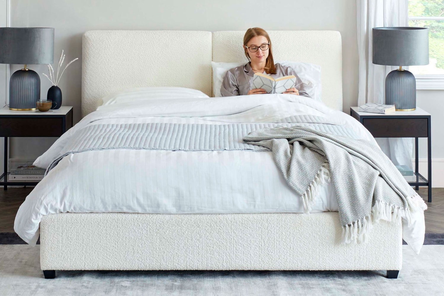 Łóżko na lata: Jak wybrać trwałe i piękne łoże?