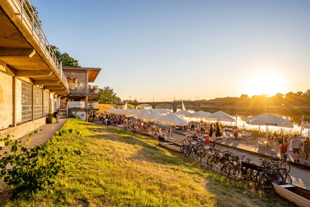 Marina Kleczków Odpala Sezon Wakacyjny: Plażowy Relaks Nad Odrą we Wrocławiu